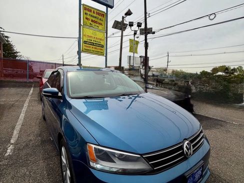 Used 2015 Volkswagen Jetta SE FWD image 17