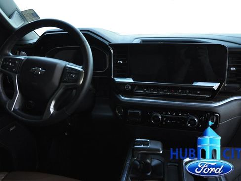 Used 2022 Chevrolet Silverado 1500 RST w/ Texas Edition Plus AWD/4WD image 19