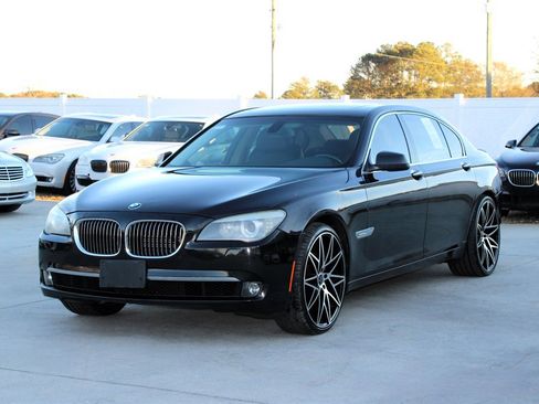 Used 2012 BMW 750Li image 3