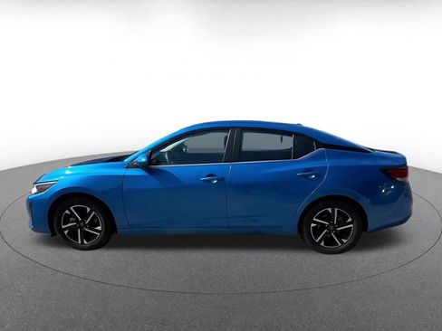 Used 2025 Nissan Sentra SV FWD image 7