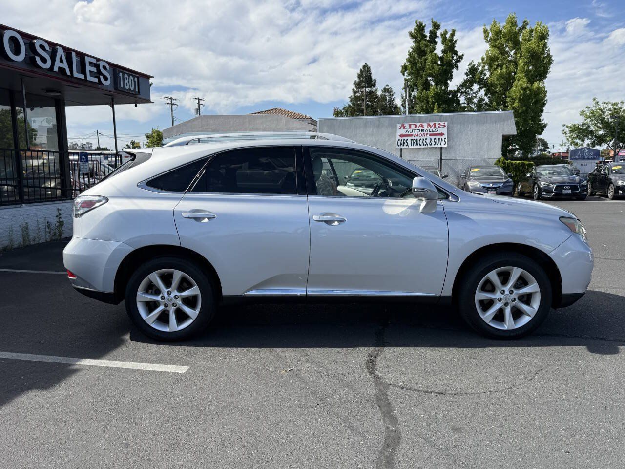 Used 2010 Lexus RX 350 AWD w/ Premium Pkg image 2