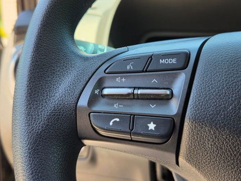 Used 2023 Hyundai Kona SE FWD image 24