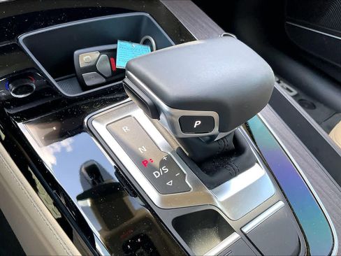 Used 2021 Audi Q5 Premium Plus image 32