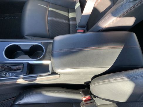 Used 2024 Nissan Altima 2.5 SR image 41