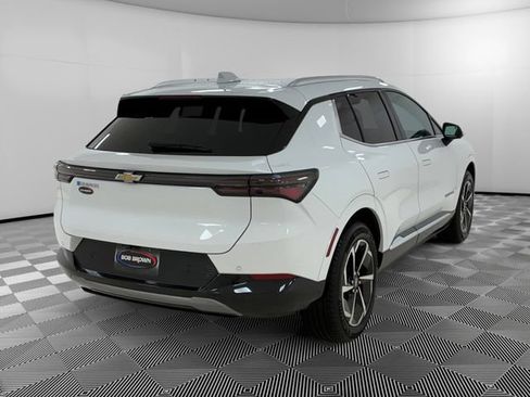 Certified 2025 Chevrolet Equinox EV LT w/ Convenience Package FWD image 5