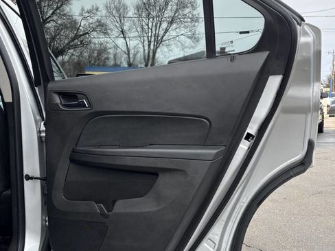 Used 2015 Chevrolet Equinox LT w/ Driver Convenience Package image 17