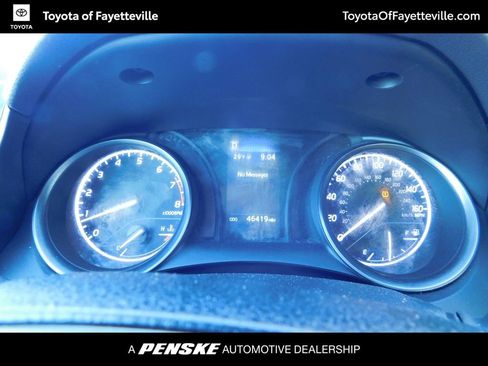 Used 2024 Toyota Camry SE image 5