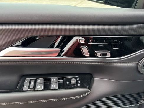 New 2026 Jeep Grand Wagoneer L Summit AWD/4WD image 19
