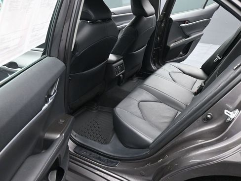 Used 2023 Toyota Camry XSE image 17