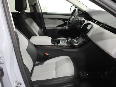 Used 2024 Land Rover Range Rover Evoque Dynamic SE image 22