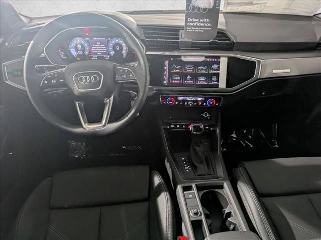 Used 2025 Audi Q3 2.0T Premium w/ Black Optic Sport Package AWD/4WD image 16