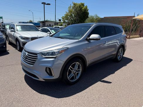 Used 2017 Hyundai Santa Fe FWD w/ Cargo Package image 1