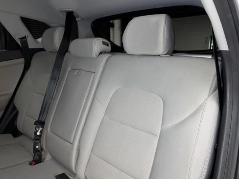Used 2019 Hyundai Tucson Value FWD image 18