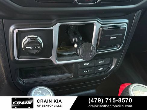 Used 2018 Jeep Wrangler Unlimited Sport AWD/4WD image 18