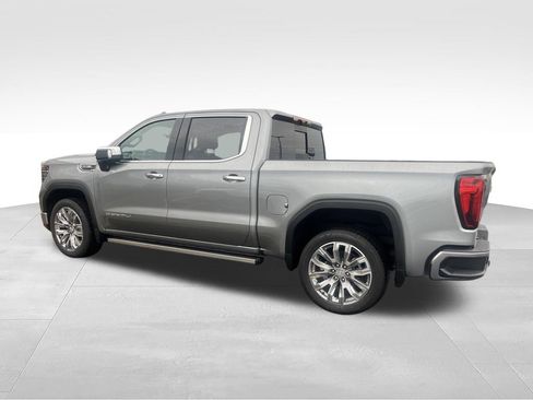 Certified 2026 GMC Sierra 1500 Denali w/ Denali Reserve Package AWD/4WD image 32