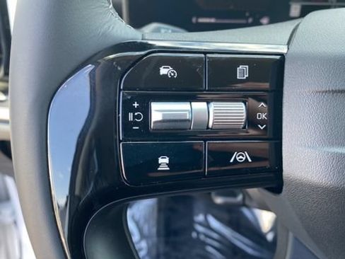 New 2026 Kia Sorento LX FWD image 30