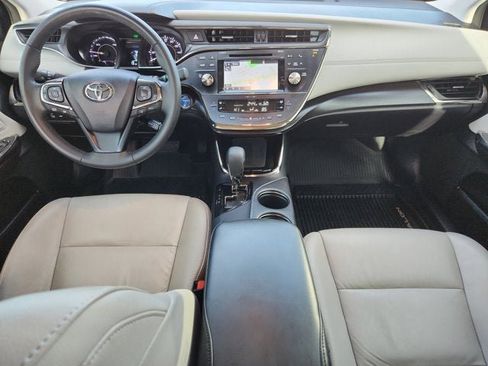 Used 2017 Toyota Avalon XLE Plus image 10