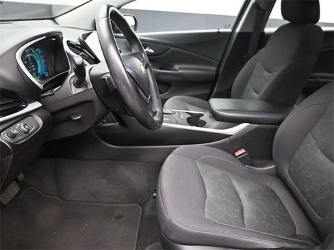 Used 2017 Chevrolet Volt LT image 16