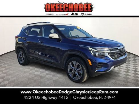 Used 2024 Kia Seltos S image 2