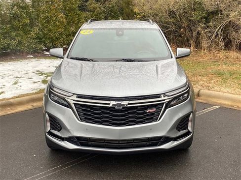 Used 2023 Chevrolet Equinox RS image 2