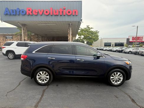 Used 2017 Kia Sorento LX FWD image 8