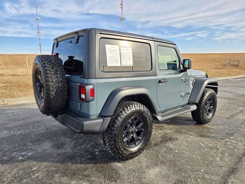 Used 2024 Jeep Wrangler Sport S image 3