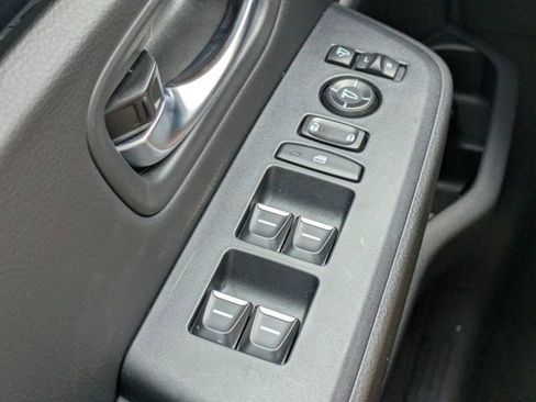 Used 2025 Honda Pilot TrailSport image 44