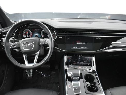 Used 2025 Audi Q7 2.0T Premium AWD/4WD image 12