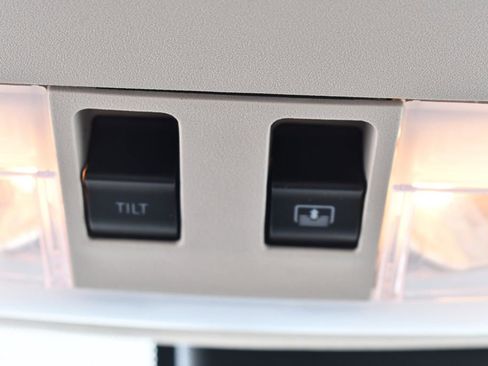 Used 2013 Ford Edge Limited image 33