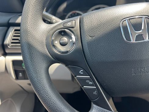 Used 2015 Honda Accord LX image 14