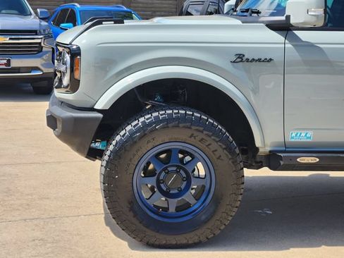 Used 2021 Ford Bronco Outer Banks AWD/4WD image 15