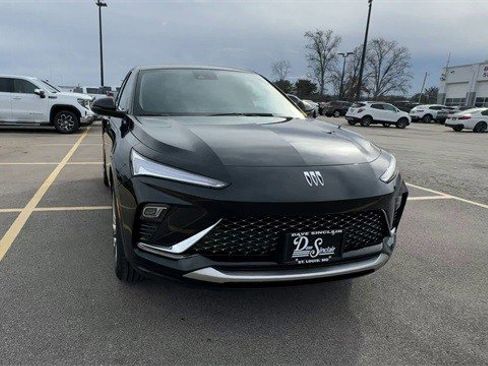 New 2026 Buick Envista Avenir image 3