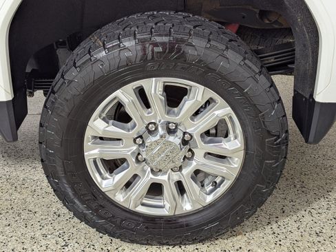 Used 2023 GMC Sierra 2500 Denali w/ Denali Ultimate Package image 23