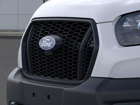 New 2026 Ford Transit 250 148 Medium Roof RWD image 17
