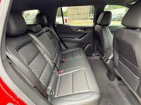 New 2026 Chevrolet Equinox LT w/ Convenience Package II image 16