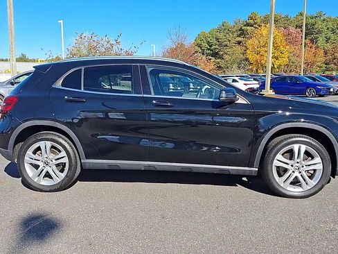 Used 2020 Mercedes-Benz GLA 250 GLA 250 w/ Premium Package image 9