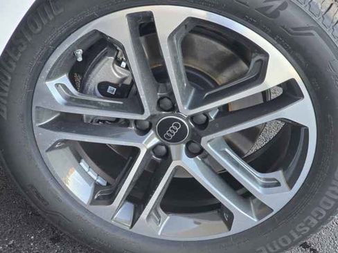 New 2025 Audi Q5 Premium image 26