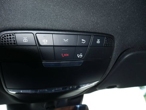 Used 2022 Mercedes-Benz GLC 300 4MATIC image 40
