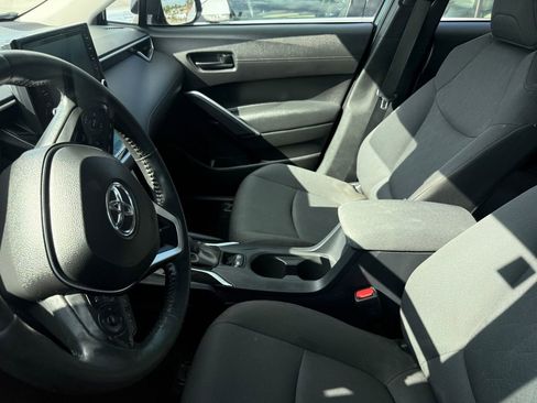Used 2022 Toyota Corolla Cross LE FWD image 22