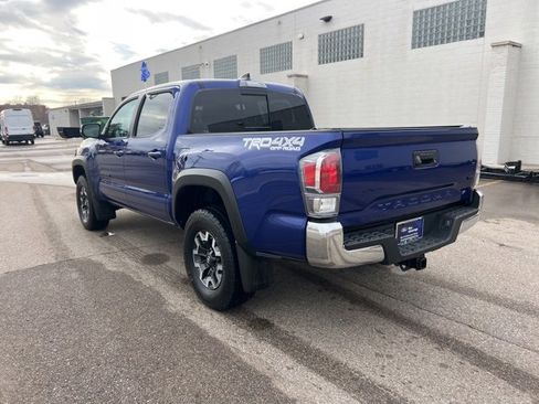 Used 2022 Toyota Tacoma TRD Off-Road image 6