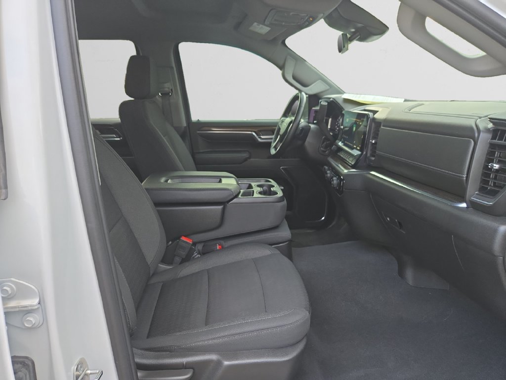 Used 2024 Chevrolet Silverado 1500 RST w/ LPO, Dark Essentials Package AWD/4WD image 15