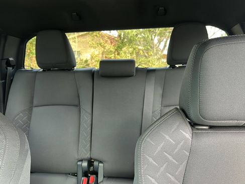 Used 2024 Toyota Tacoma SR image 28