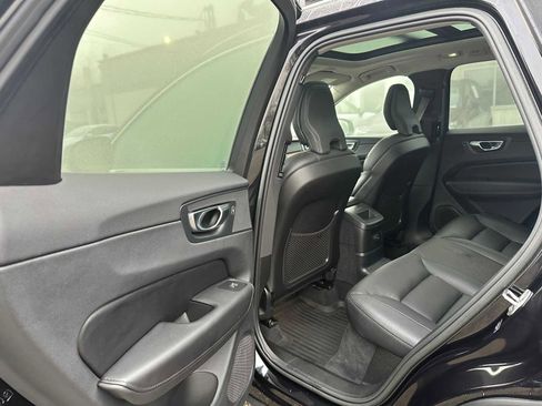 Certified 2023 Volvo XC60 T8 Plus w/ Protection Package Premier image 16