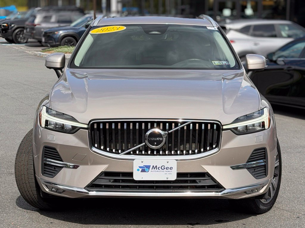Used 2023 Volvo XC60 B5 Plus w/ Climate Package AWD/4WD image 2