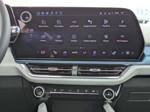 New 2026 Chevrolet Equinox EV LT image 5