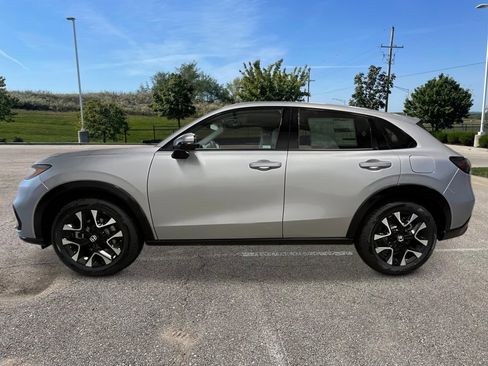 New 2026 Honda HR-V EX-L image 2