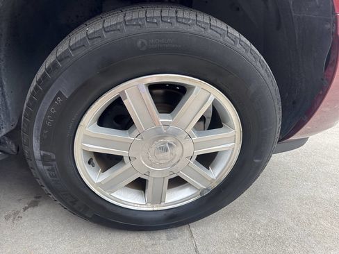 Used 2009 Cadillac Escalade AWD image 32