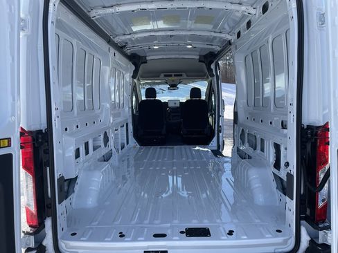 New 2026 Ford F250 XL w/ XL Chrome Package image 20