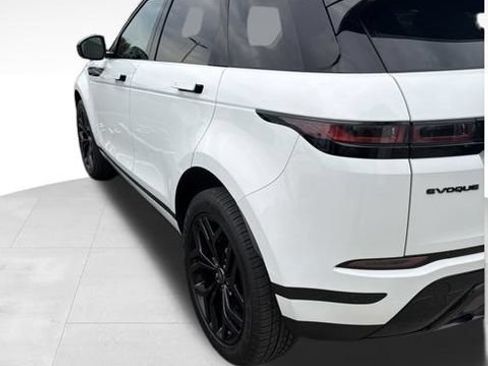 Used 2023 Land Rover Range Rover Evoque SE AWD/4WD image 10