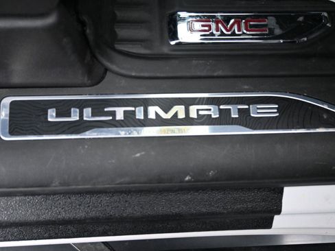 Used 2024 GMC Sierra 1500 Denali Ultimate image 12